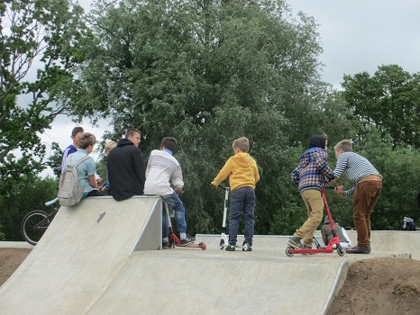 skate park boys